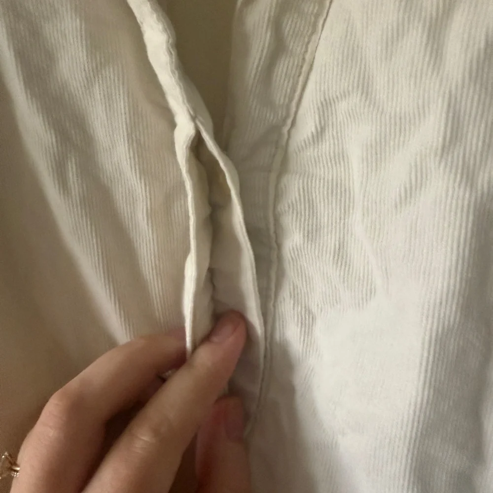 Universal Thread Cream Blouse - Picture 5 of 5